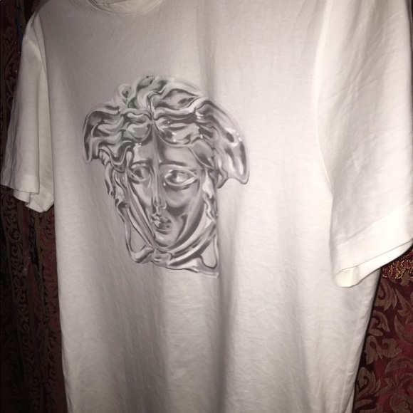 Versace white tee - Picture 5 of 6